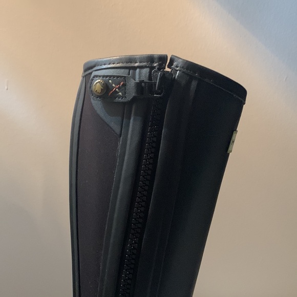 Black Hunter Boots - Picture 14 of 15